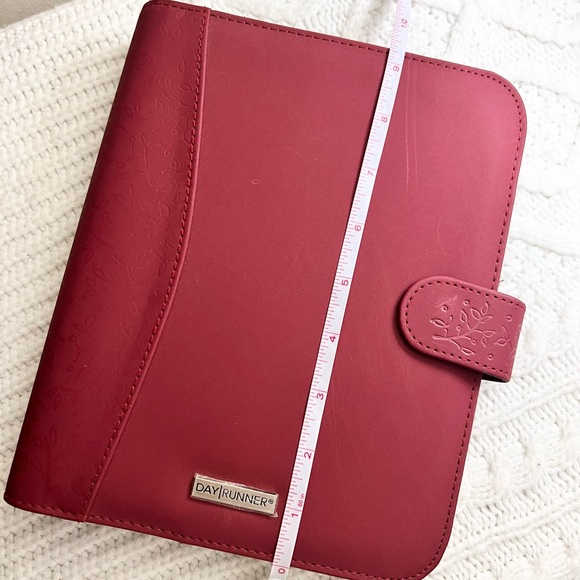 Day Runner Red Planner ❤️ - Picture 13 of 15